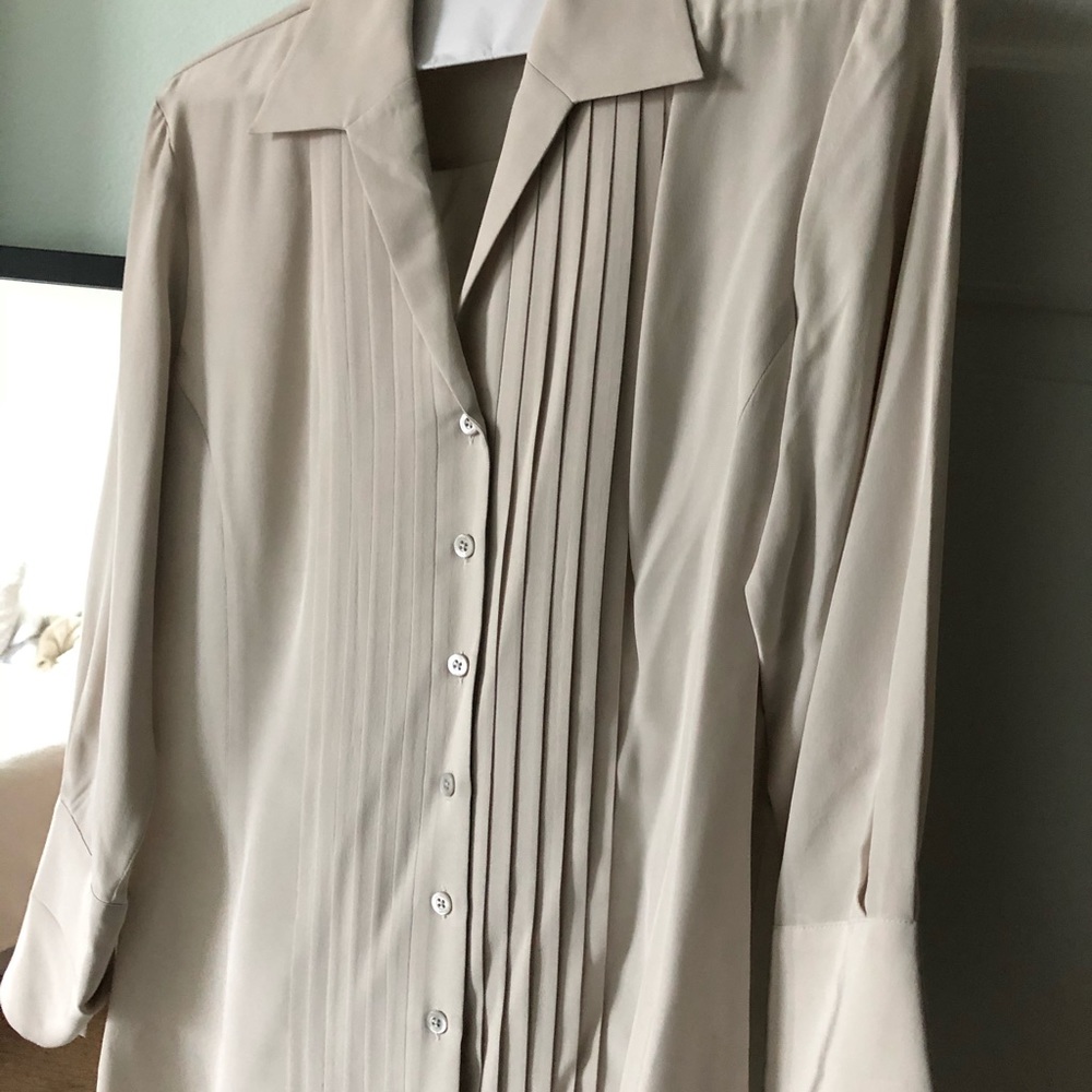 Greige silk long sleeve pintuck collared blouse.